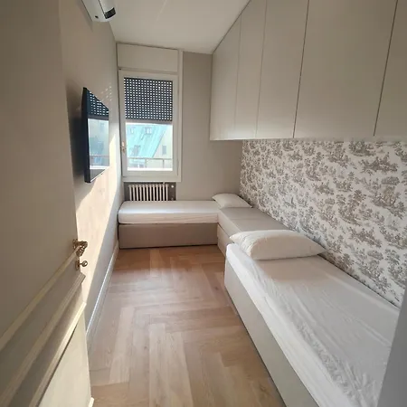 Ottoboni 2b Luxury Penthouse 아파트 밀라노
