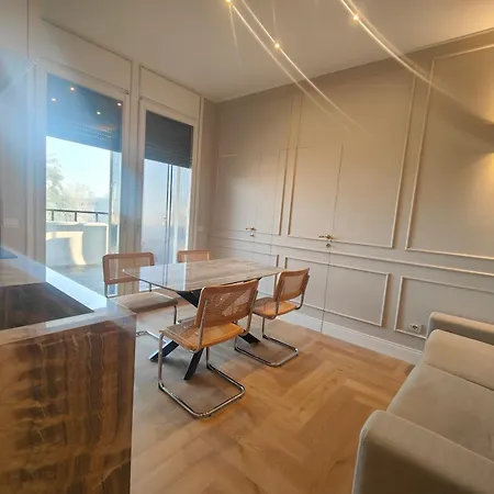 Ottoboni 2b Luxury Penthouse 아파트