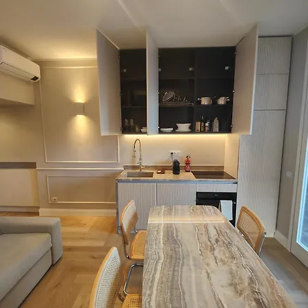 아파트 Ottoboni 2b Luxury Penthouse *