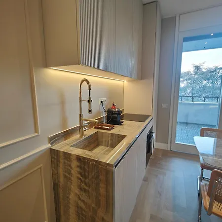 Ottoboni 2b Luxury Penthouse 아파트 *