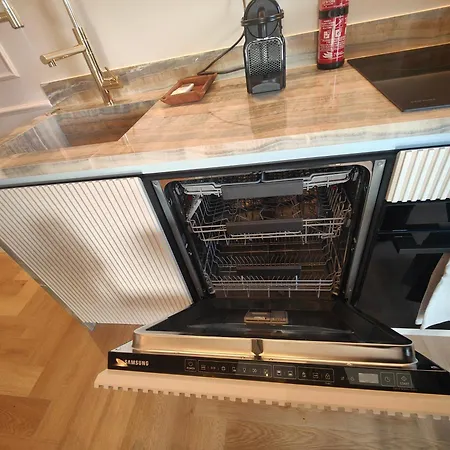아파트 Ottoboni 2b Luxury Penthouse 밀라노